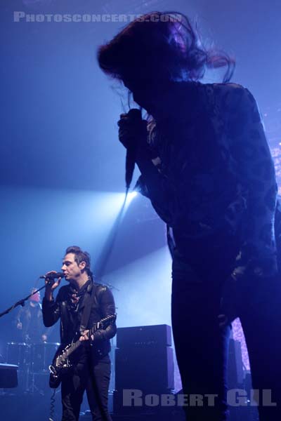 THE KILLS - 2011-11-13 - PARIS - Olympia - Alison Nicole Mosshart - James William Hince